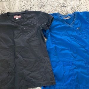 Koi gray and blue scrub top